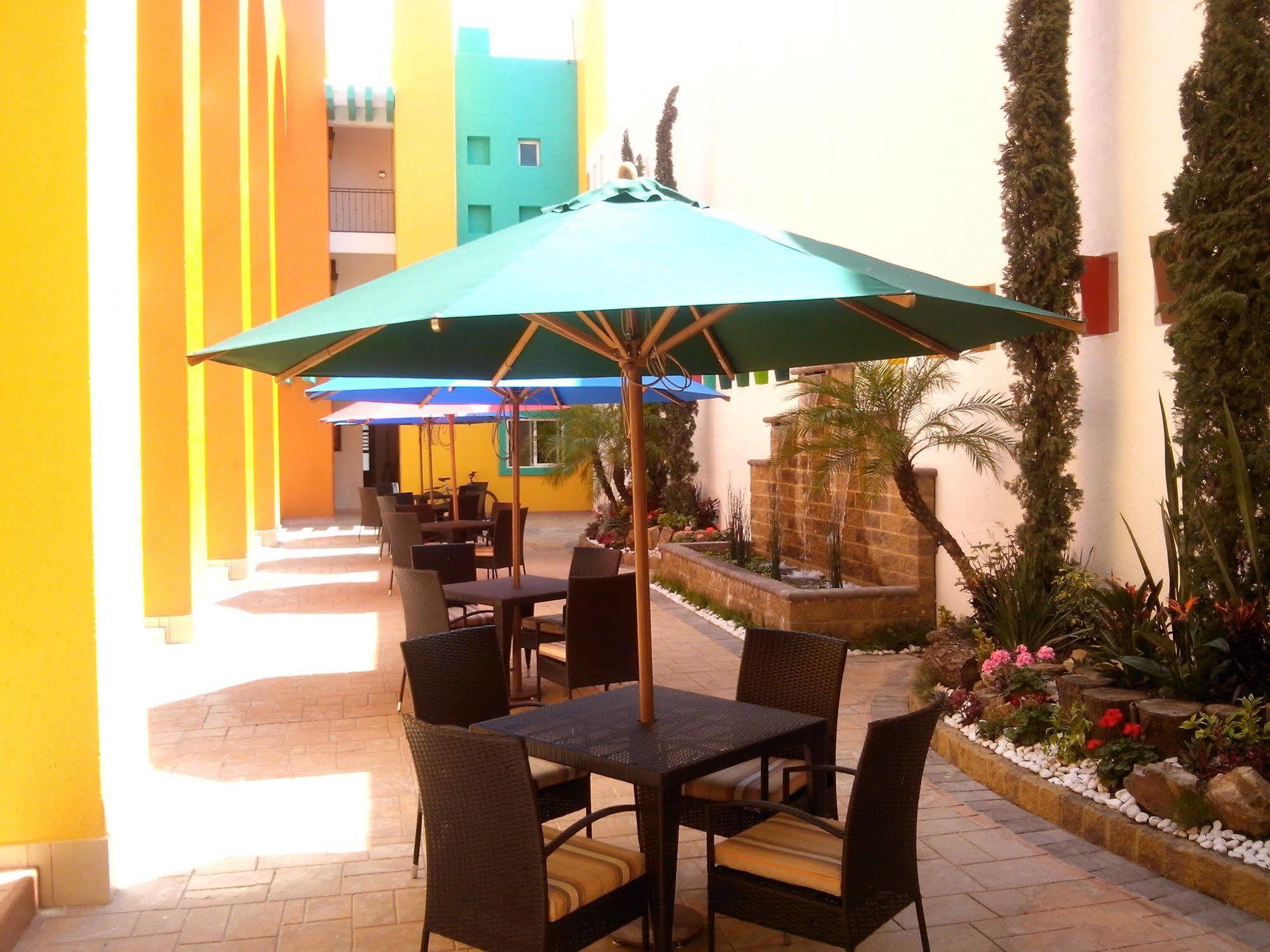Happy Express Hotel Oaxaca المظهر الخارجي الصورة